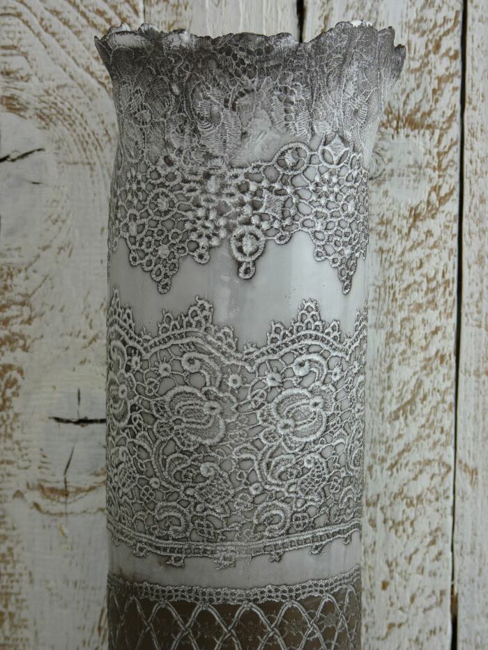Vase mit Spitzenmotiven – Bild 5
